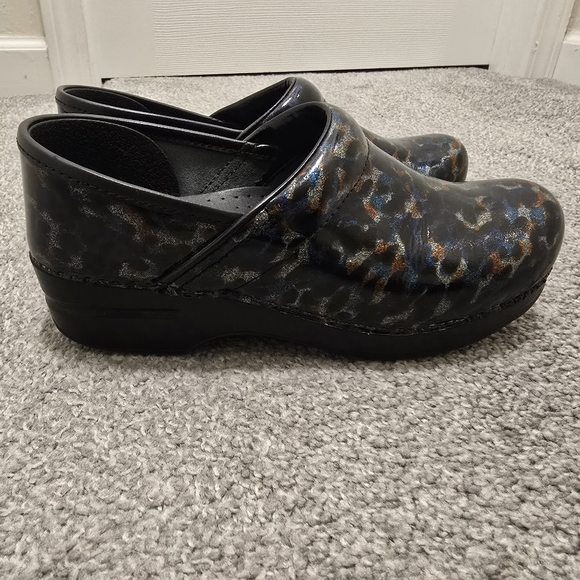 Dansko Multi Colored Leopard Print Comfort Clog Shoe Professional Size 39/8.5 - Picture 9 of 12